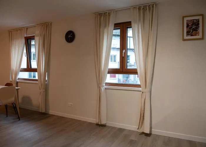 Leaf In Oerlikon * Zurique