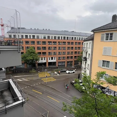 Leaf In Oerlikon